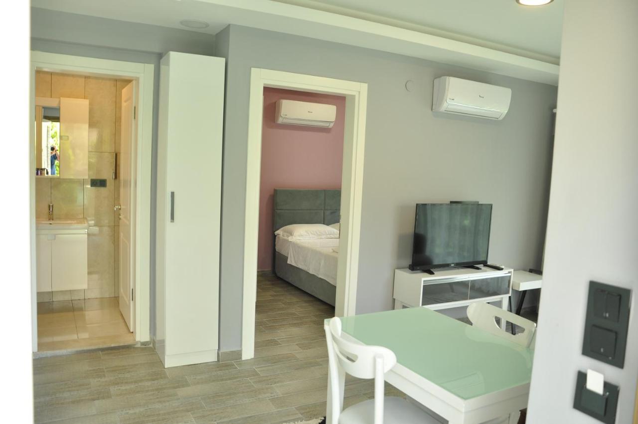X Suite Apart Фетие Екстериор снимка