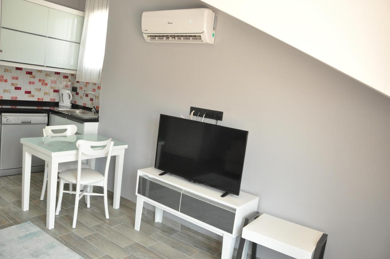 X Suite Apart Фетие Екстериор снимка