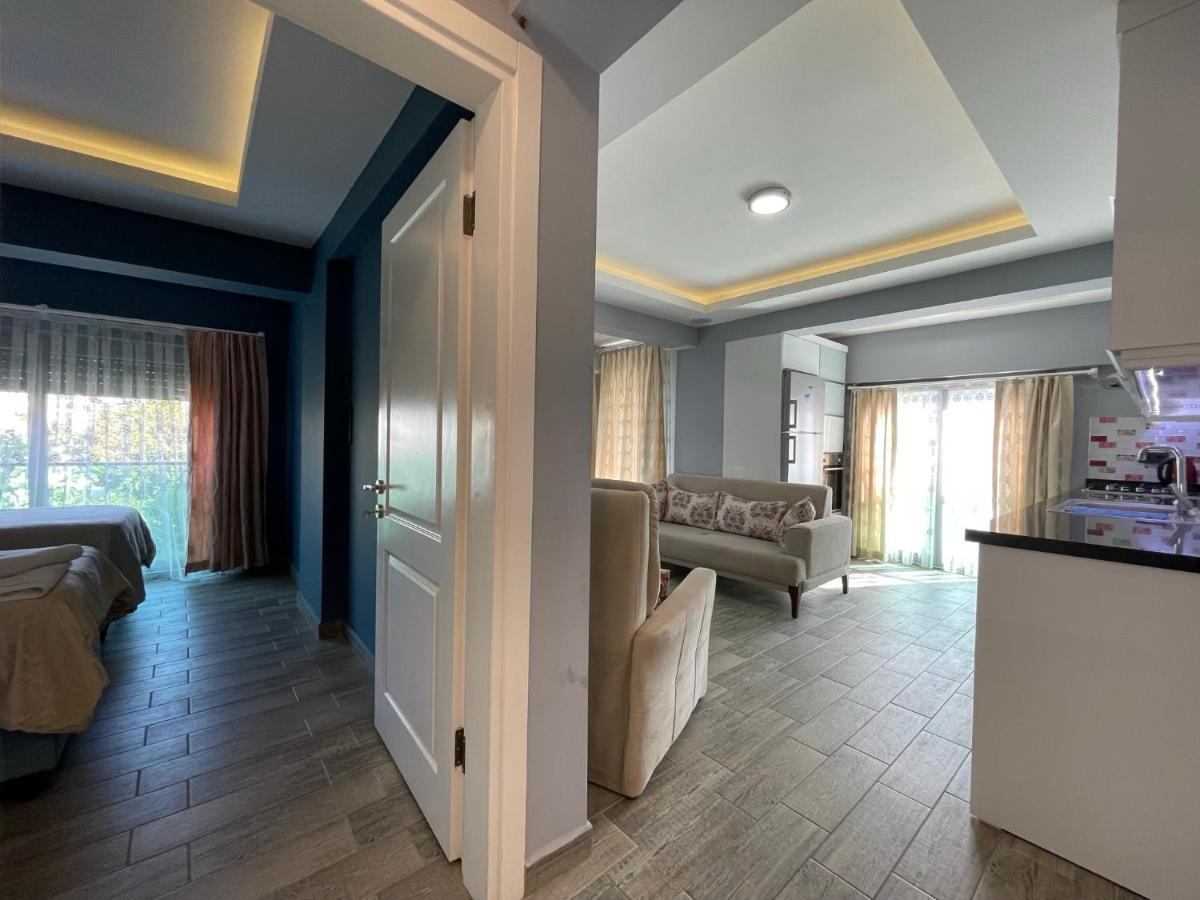 X Suite Apart Фетие Екстериор снимка