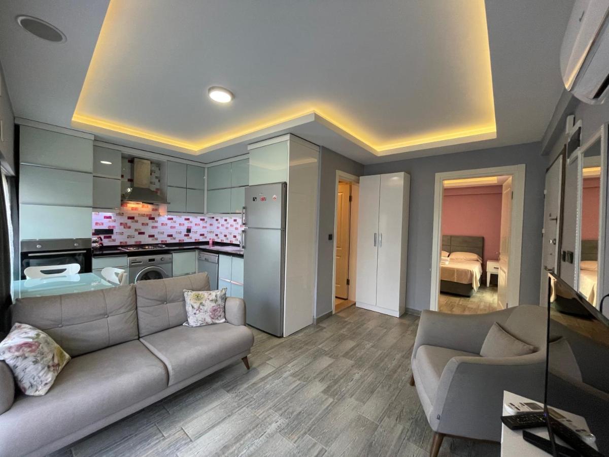 X Suite Apart Фетие Екстериор снимка